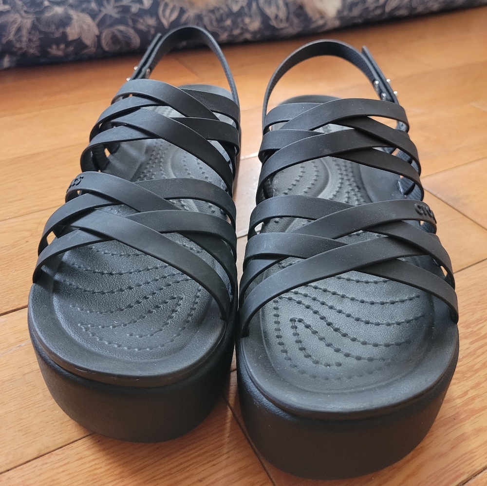 Crocs Strappy Brooklyn Sandals
